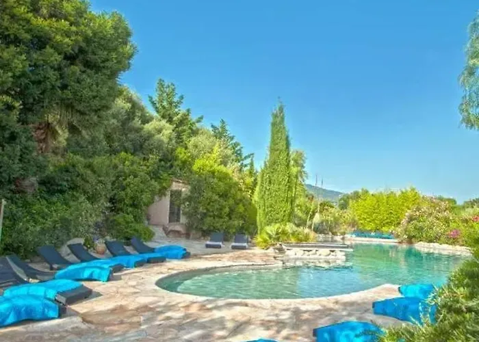 Charmante Maison De A Avec Piscine Prázdninový dům