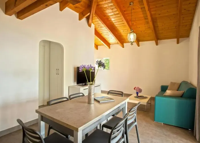 Charmante Maison De A Avec Piscine