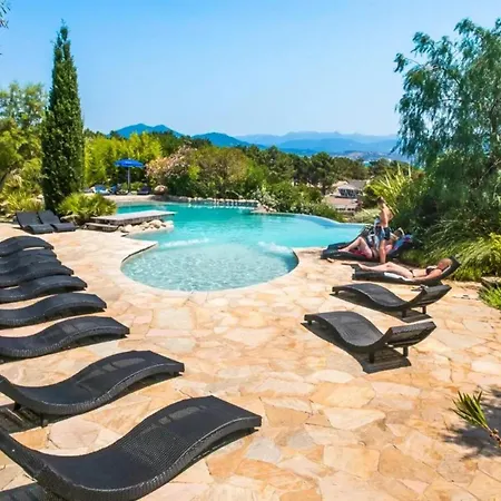 Charmante Maison De A Avec Piscine *