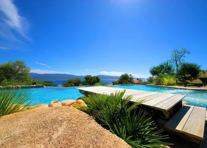 Feriehus Charmante Maison De A Avec Piscine Olmeto (Corsica)