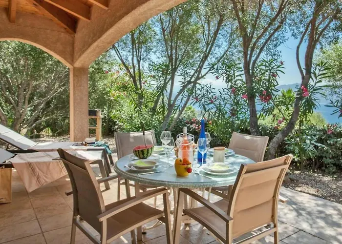Charmante Maison De à Avec Piscine